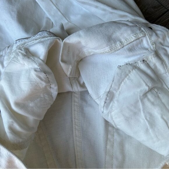 Nasty Gal White Frayed Hem High Rise Mom Jeans - Picture 13 of 14